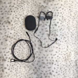 Powerbeats 3